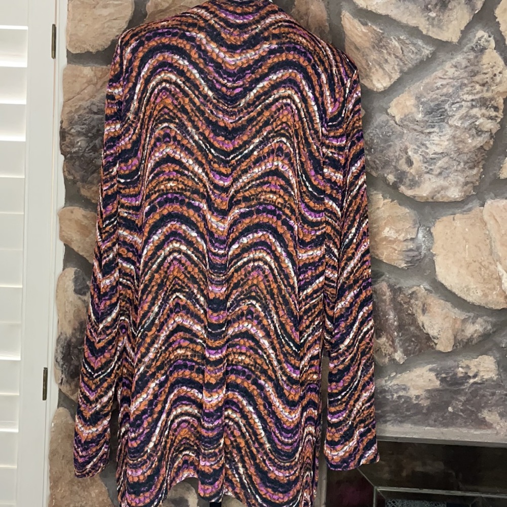 Multicolor CJ Banks long sleeve - Picture 2 of 4